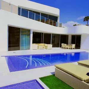 Flamingo Villa